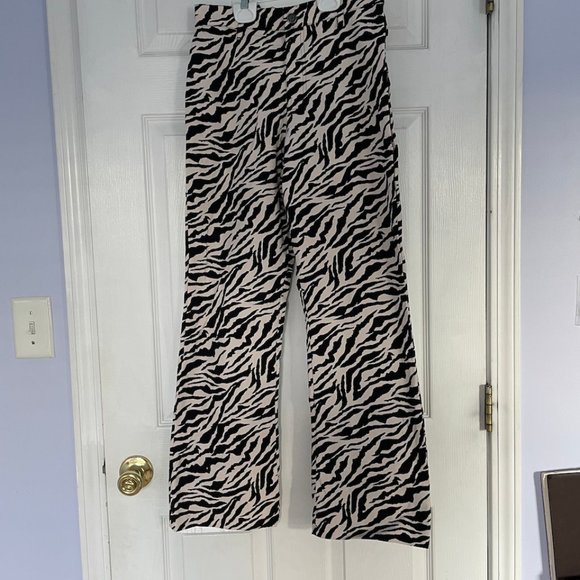 NWT Motel Rocks Zoven Trouser in 90's Zebra Black and White - Picture 2 of 4